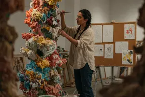        الفنانون والمبدعون الذين لم يرد تصنيفهم في مكان آخر  